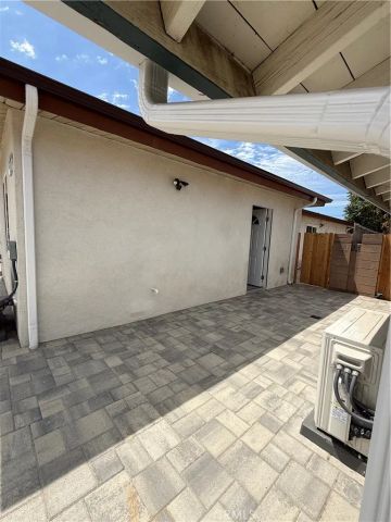 9011 Oneida, Sun Valley, CA 91352