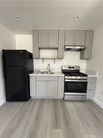 9011 Oneida, Sun Valley, CA 91352