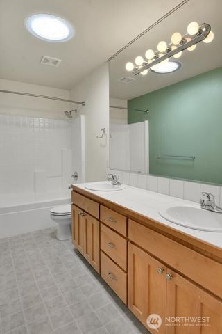 23914 231st Place SE, Maple Valley, WA 98038