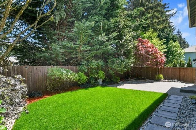 23914 231st Place SE, Maple Valley, WA 98038