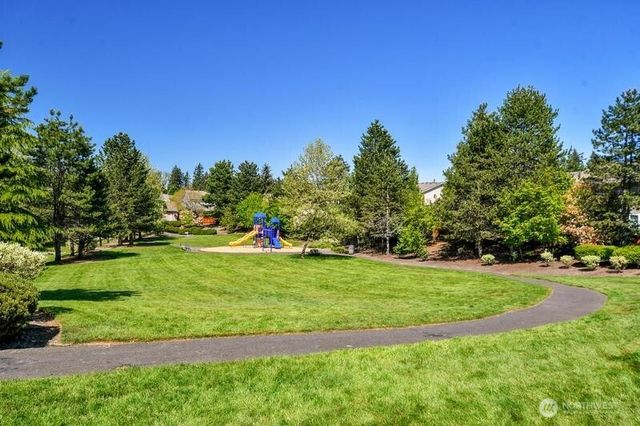 23914 231st Place SE, Maple Valley, WA 98038
