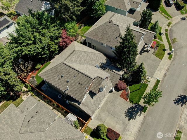 23914 231st Place SE, Maple Valley, WA 98038