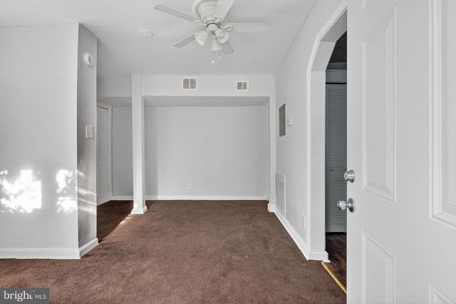 4636 HILLSIDE RD SE, Washington, DC 20019