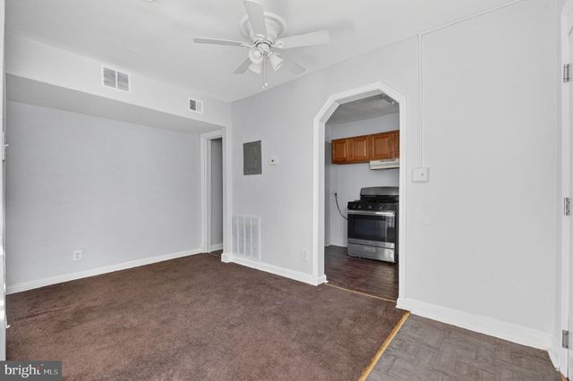 4636 HILLSIDE RD SE, Washington, DC 20019