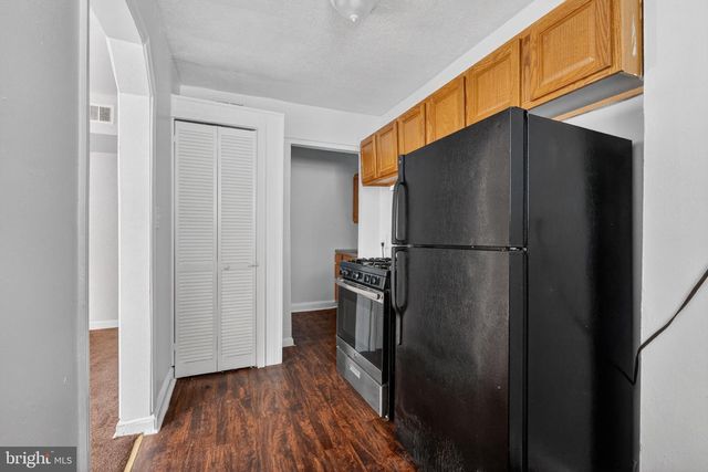 4636 HILLSIDE RD SE, Washington, DC 20019