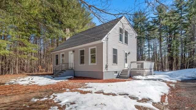 77 Hazen Rd, Shirley, MA 01464