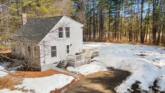 77 Hazen Rd, Shirley, MA 01464