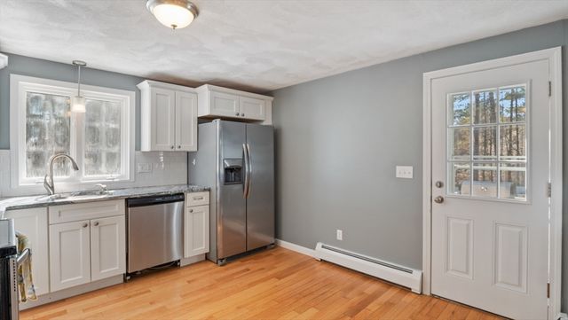 77 Hazen Rd, Shirley, MA 01464