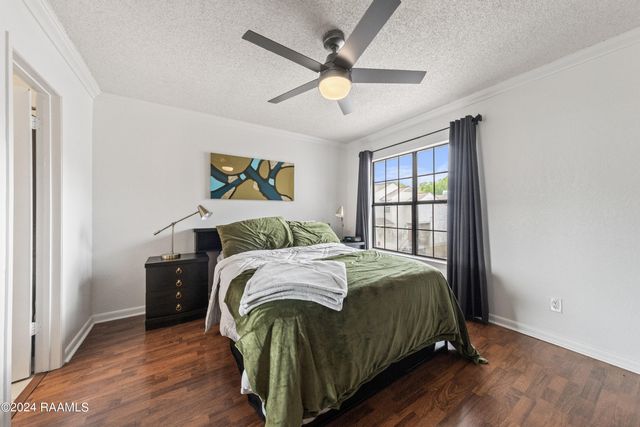 1304 E Bayou Parkway 1a, Lafayette, LA 70508