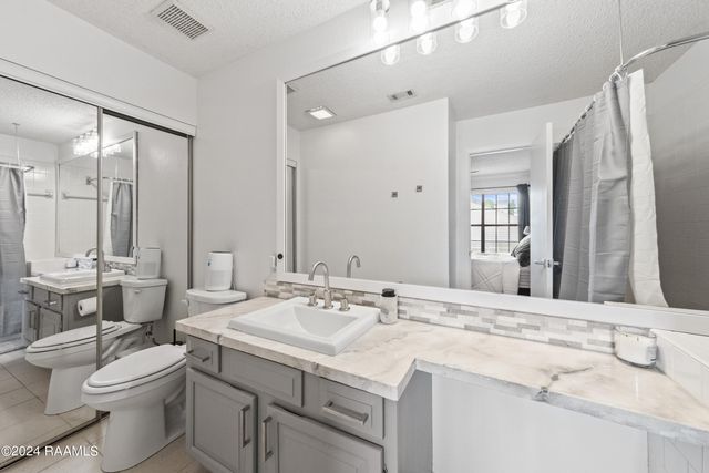 1304 E Bayou Parkway 1a, Lafayette, LA 70508