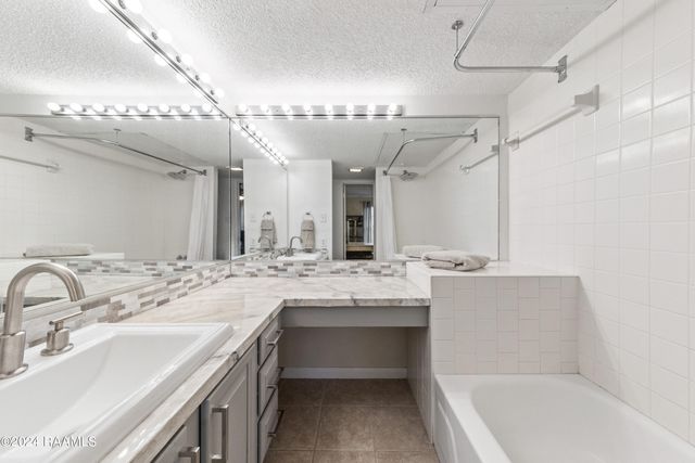 1304 E Bayou Parkway 1a, Lafayette, LA 70508