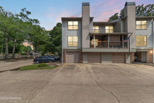 1304 E Bayou Parkway 1a, Lafayette, LA 70508