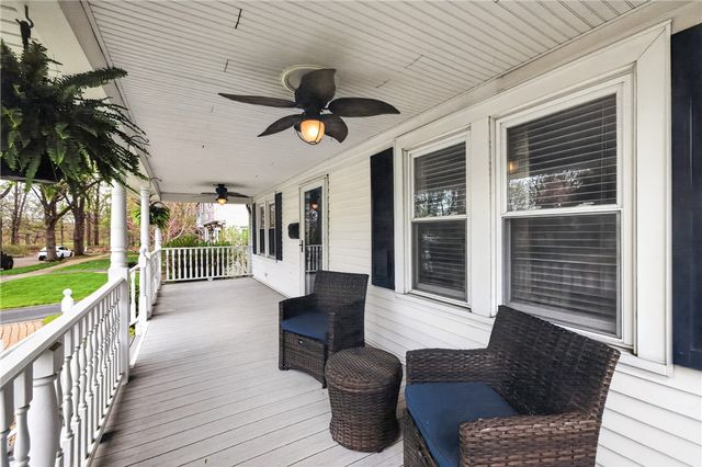 24 Westbourne Road, Irondequoit, NY 14617