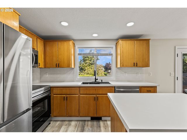 11619 Nw 35TH Ave, Vancouver, WA 98685