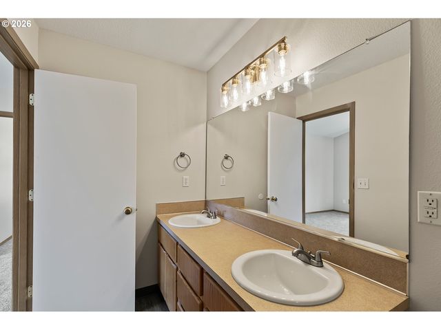 11619 Nw 35TH Ave, Vancouver, WA 98685