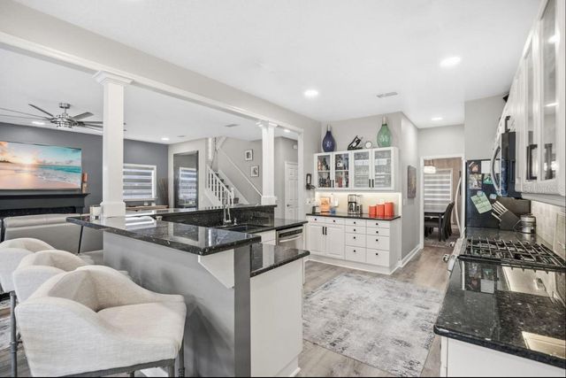 111 KENNISON, Orlando, FL 32801