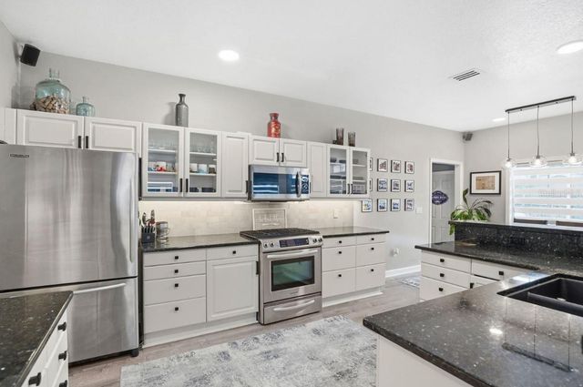 111 KENNISON, Orlando, FL 32801