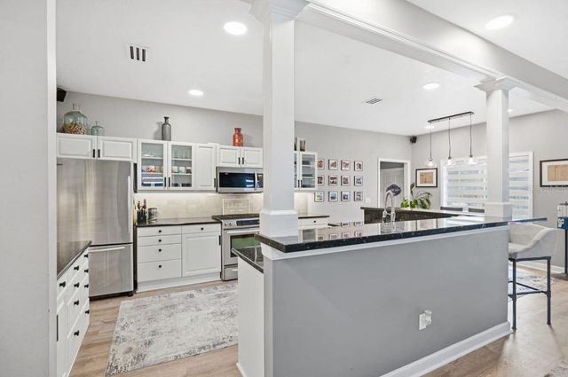 111 KENNISON, Orlando, FL 32801