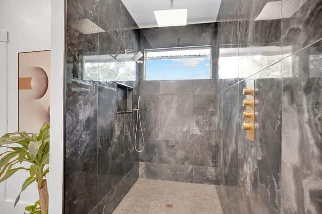 111 KENNISON, Orlando, FL 32801