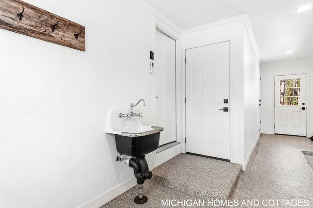 4303 132nd Avenue, Heath Twp, MI 49419