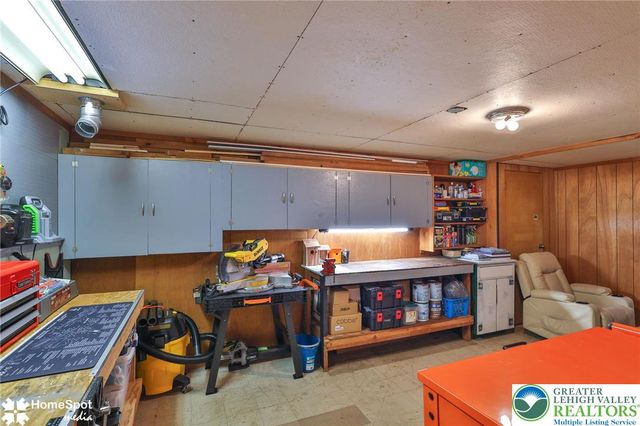 3701 North saucon Avenue, Upper Saucon Twp, PA 18034