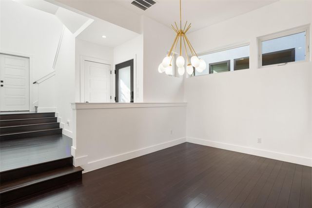 1303 Azie Morton RD 6, Austin, TX 78704