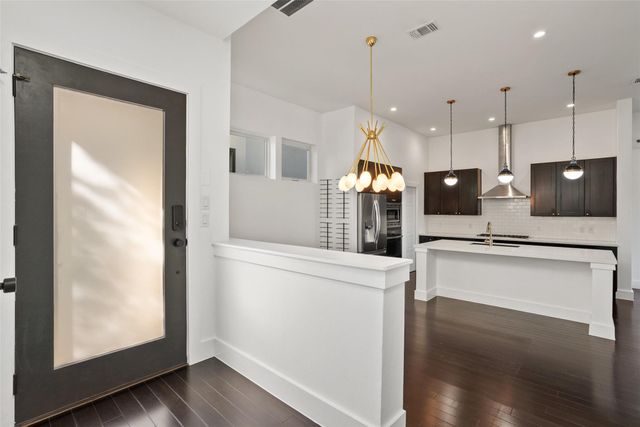 1303 Azie Morton RD 6, Austin, TX 78704