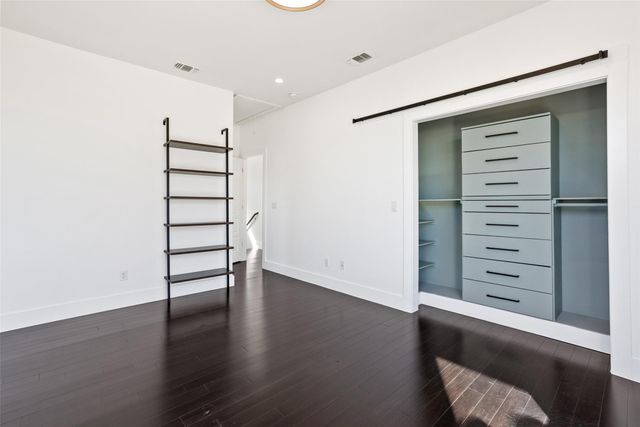 1303 Azie Morton RD 6, Austin, TX 78704