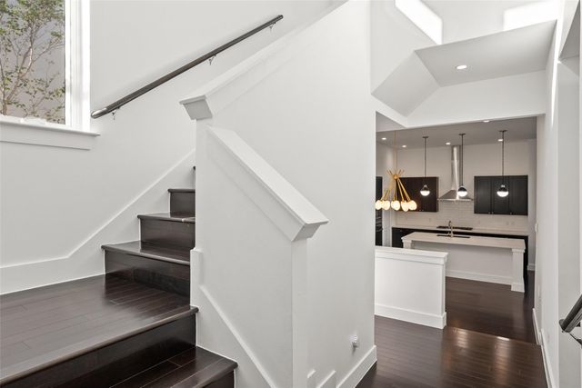 1303 Azie Morton RD 6, Austin, TX 78704