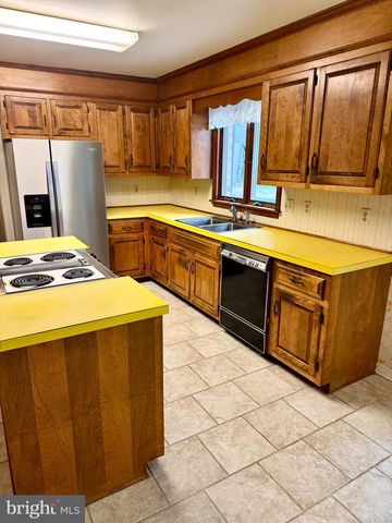 5485 SAINT ANDREWS DR, Salisbury, MD 21801