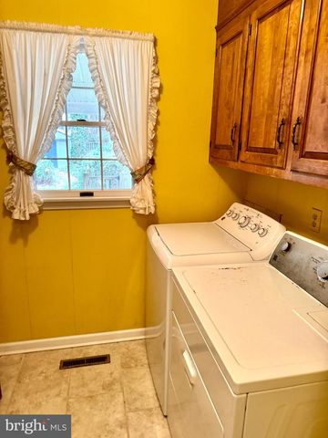 5485 SAINT ANDREWS DR, Salisbury, MD 21801