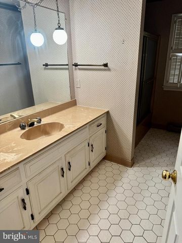 5485 SAINT ANDREWS DR, Salisbury, MD 21801