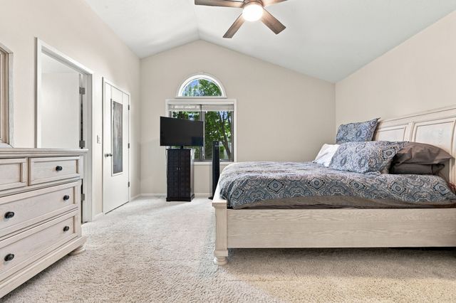 129 29th Court, West Des Moines, IA 50265