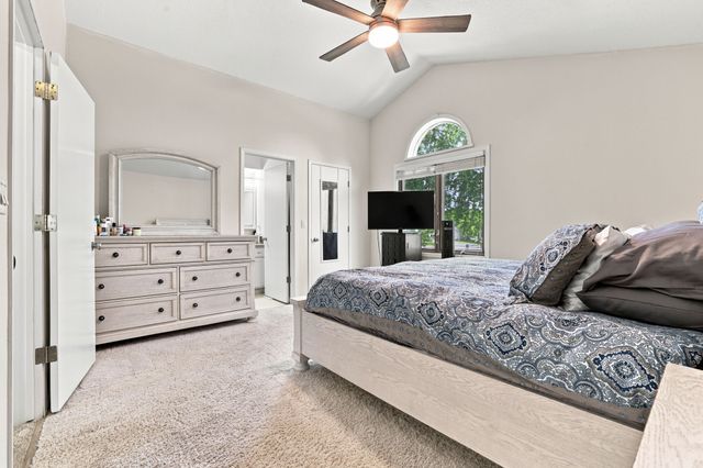 129 29th Court, West Des Moines, IA 50265