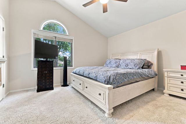 129 29th Court, West Des Moines, IA 50265