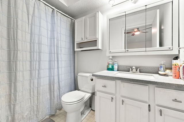 129 29th Court, West Des Moines, IA 50265