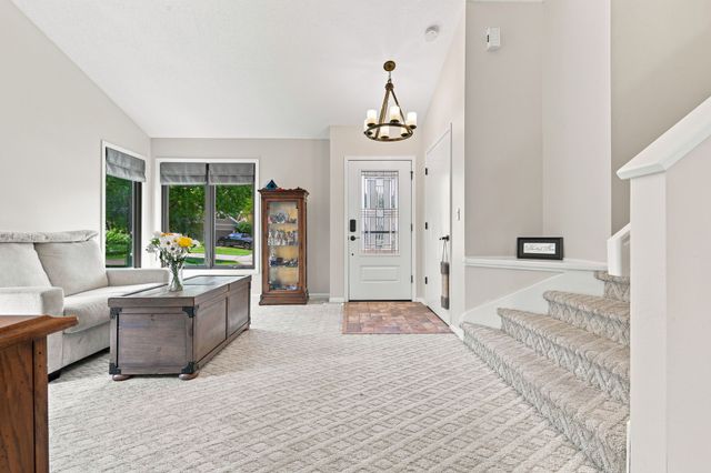 129 29th Court, West Des Moines, IA 50265