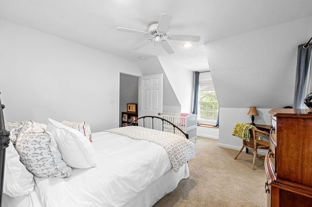 1214 E Lakeshore Drive, Landrum, SC 29356