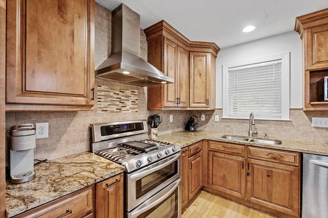 1214 E Lakeshore Drive, Landrum, SC 29356