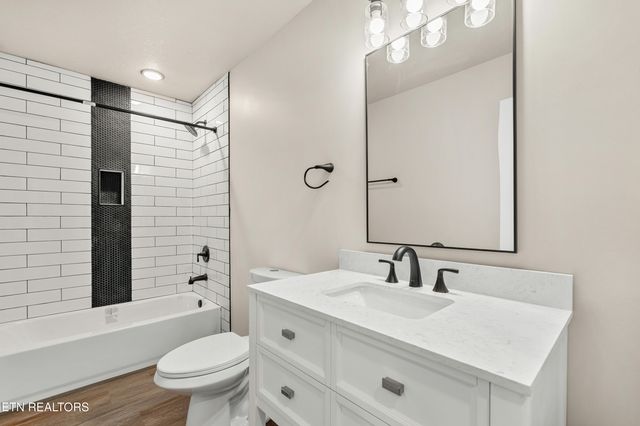 3935 Wrights Ferry Rd Rd, Louisville, TN 37777