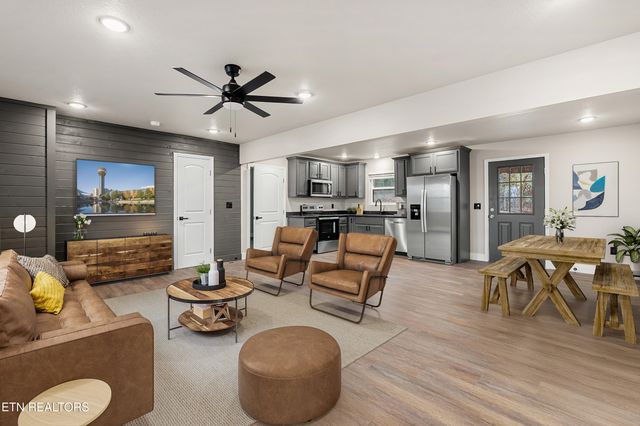 3935 Wrights Ferry Rd Rd, Louisville, TN 37777