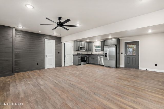 3935 Wrights Ferry Rd Rd, Louisville, TN 37777