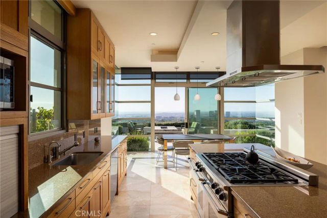 9 Jade, Corona Del Mar, CA 92625