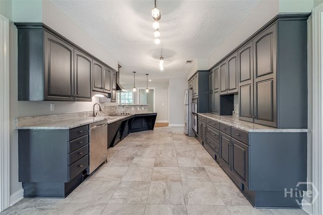 4414 Blue Jay Road, Guyton, GA 31312