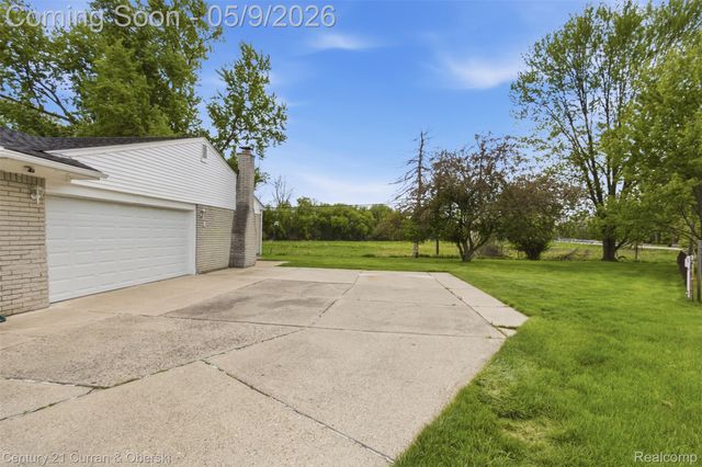 23293 W Le Bost Drive, Novi, MI 48375