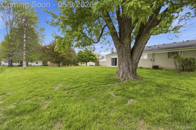 23293 W Le Bost Drive, Novi, MI 48375