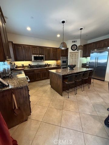 15519 Syracuse, Fontana, CA 92336