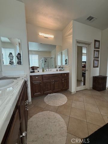 15519 Syracuse, Fontana, CA 92336