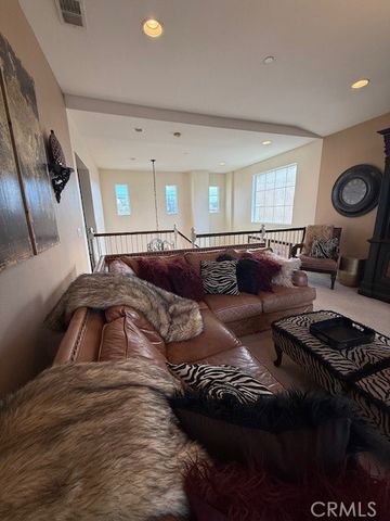 15519 Syracuse, Fontana, CA 92336