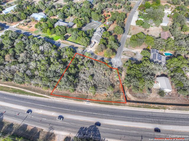 2415 Woodlane, New Braunfels, TX 78132